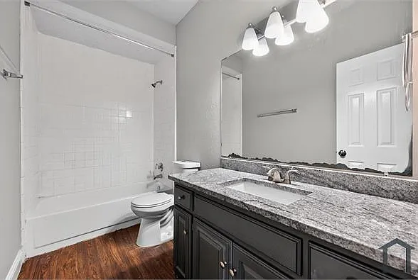7105 Alissa Dr — Photo 37