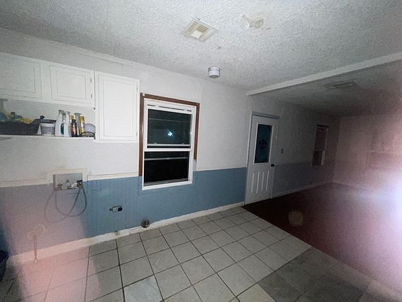 Kitchen with laundry hook up