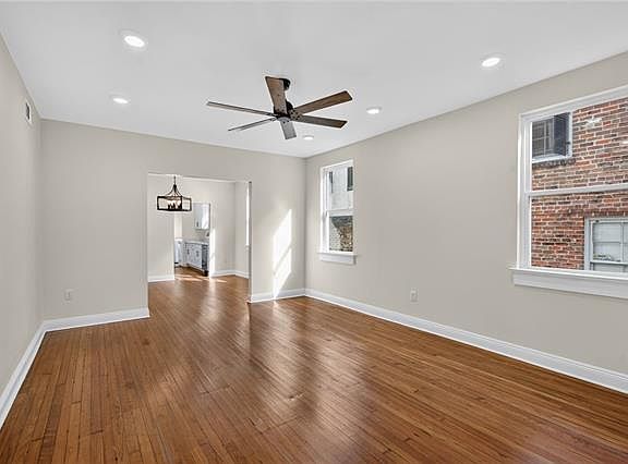 5th image of 2914 Palmer Ave