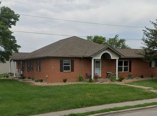 601 W 1st St, Aviston, IL 62216