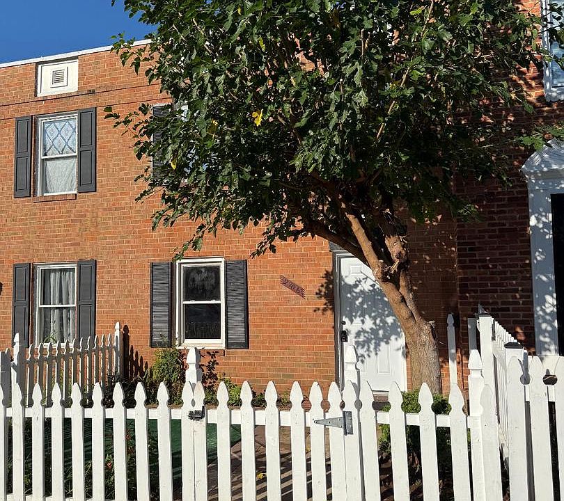 1st image of 9706 Aspen Pl