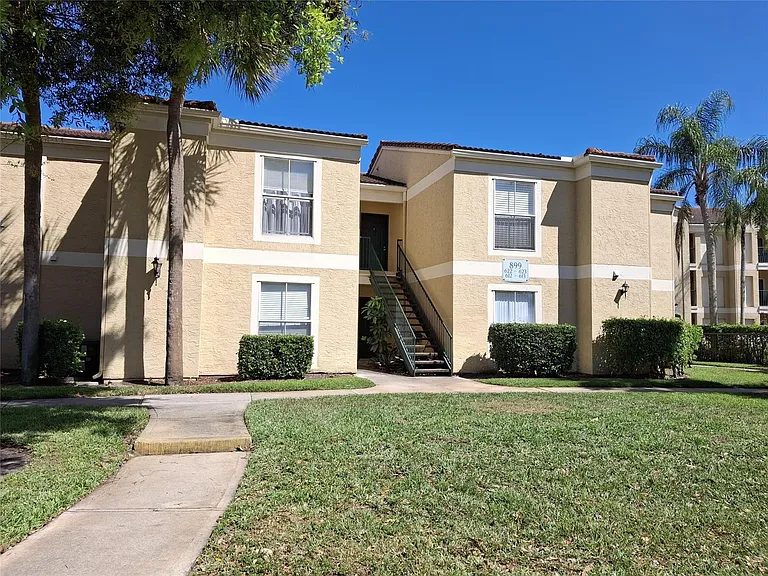 899 Riverside Dr #613 — Photo 4