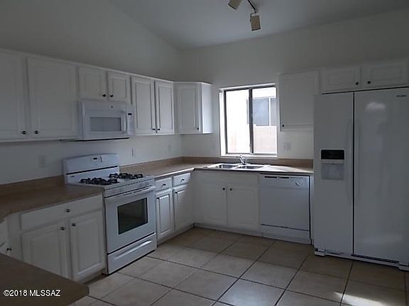 2nd image of 14301 S Avenida Del Melocoton