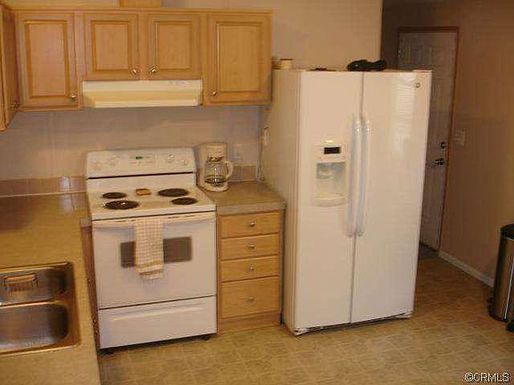 4th image of 148591 Desert View Dr