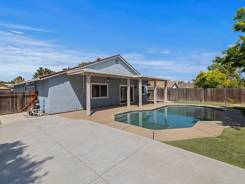 1st image of 9058 Bramble Trail Way