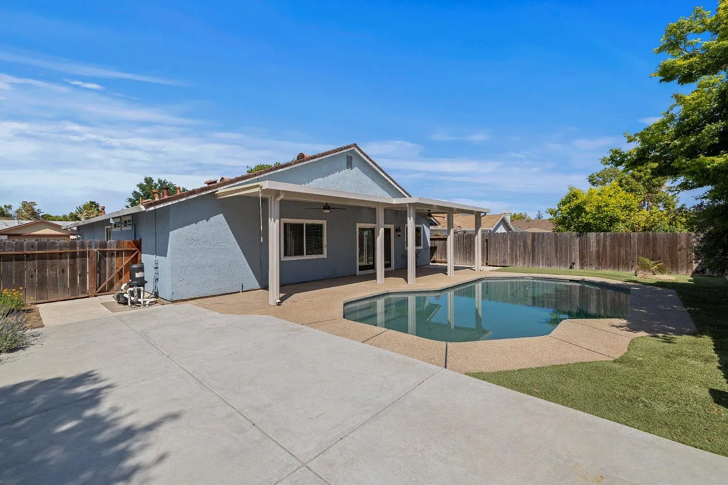 9058 Bramble Trail Way photo 1