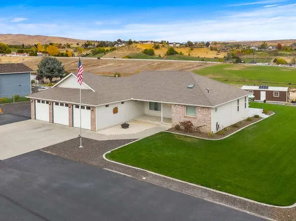 10811 Tieton Dr, Yakima, WA 98908