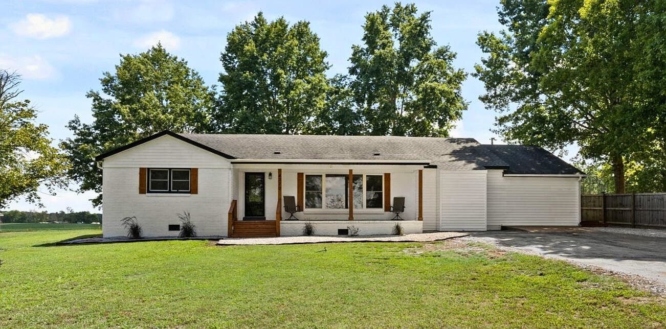 4370 County Road 34, Killen, AL 35645 | Zillow