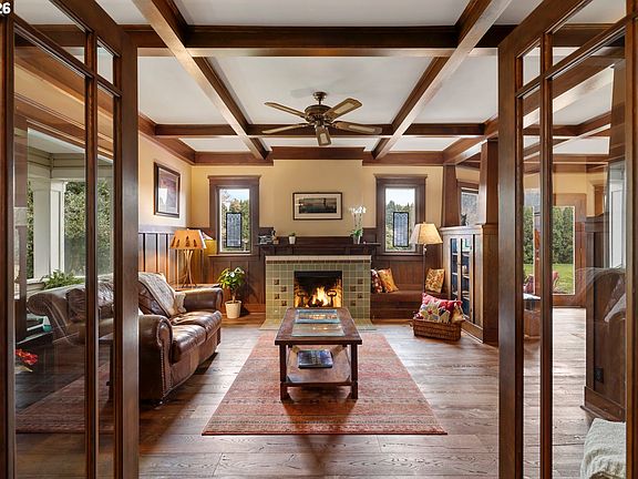 5th image of 615 NW Territorial Rd