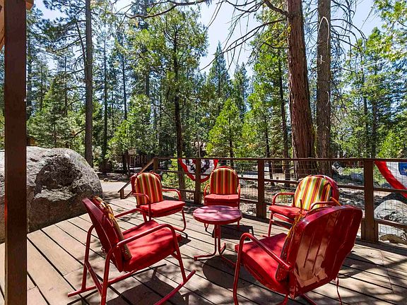 2nd image of 176 Sugarpine Cir
