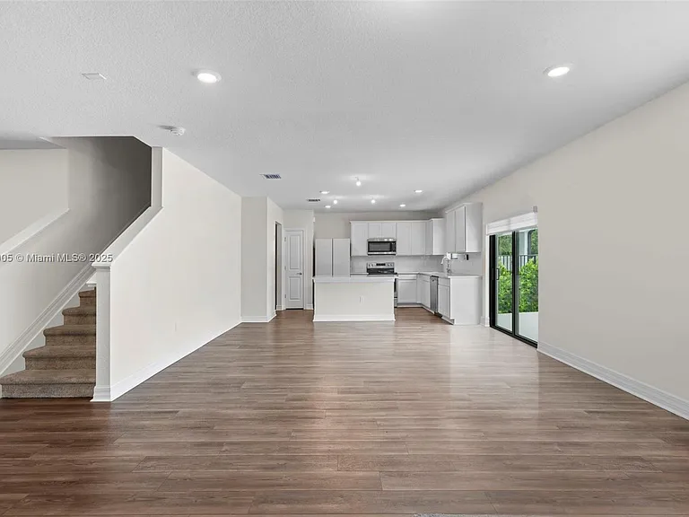 3142 Poinciana St — Photo 26