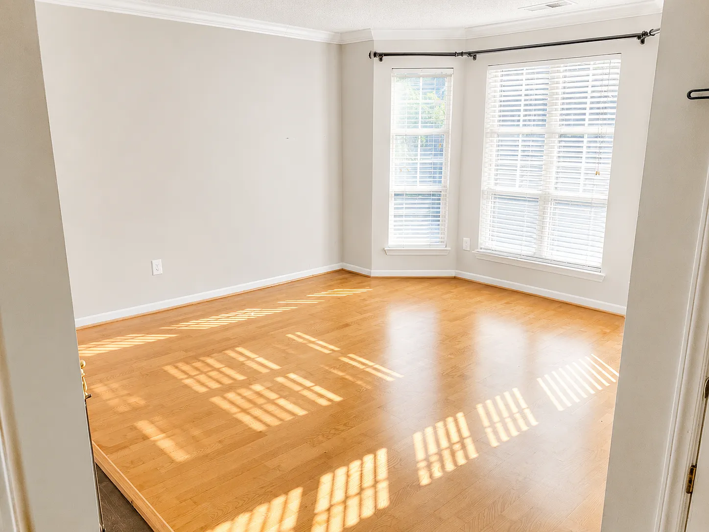 1 bed, 707 sqft, $1,850 — Photo 1