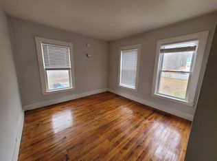 24 High St UNIT E, Sabattus, ME 04280