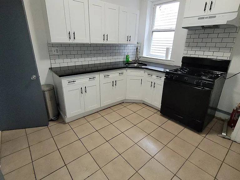 1023 Magnolia Ave #7 — Photo 6