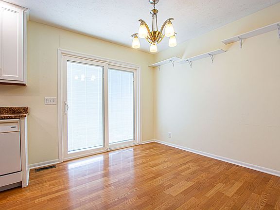2nd image of 11106 V St