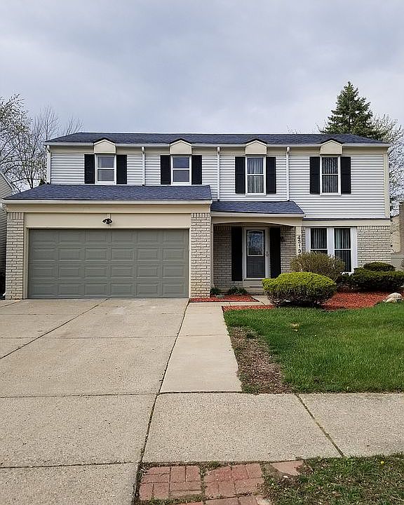 1st image of 43134 Londonderry Ct