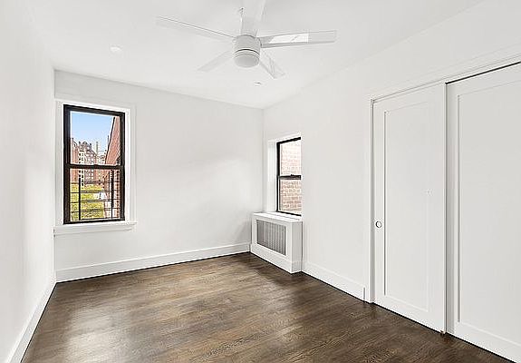 5th image of 57 W 10th St