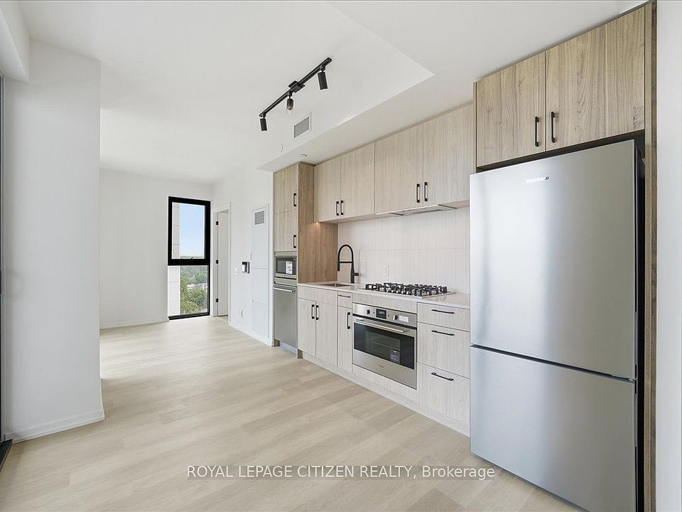 1st image of 109 Erskine Ave #1502