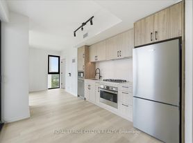 109 Erskine Ave