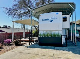3322 NE Hughes St #1, Roseburg, OR 97470