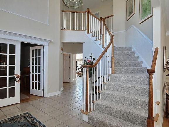 4th image of 4 Rosewood Ct