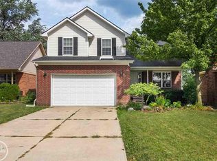 27832 Little Mack Saint, Saint Clair Shores, MI 48080
