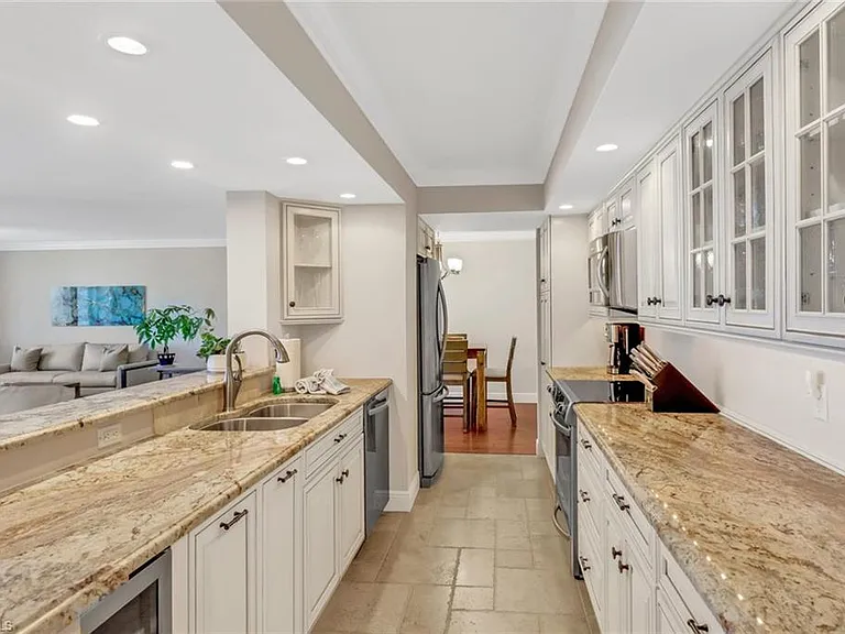 10851 Gulf Shore Dr #502 — Photo 3