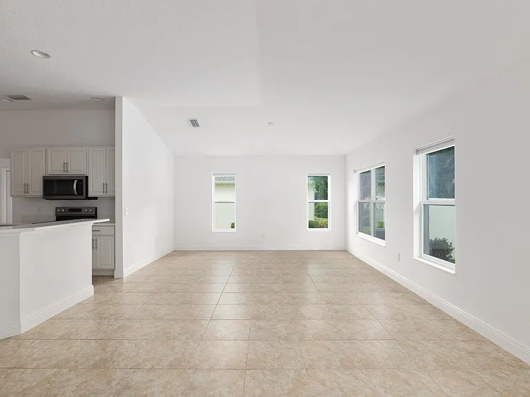 10397 Silver Maple Ave — Photo 12