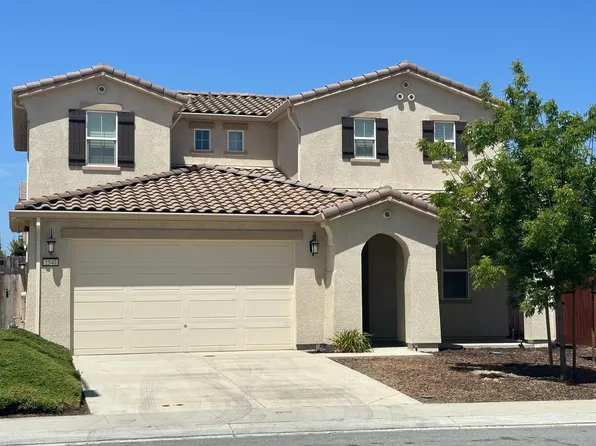 1540 Park Trail Dr, Hollister, CA 95023