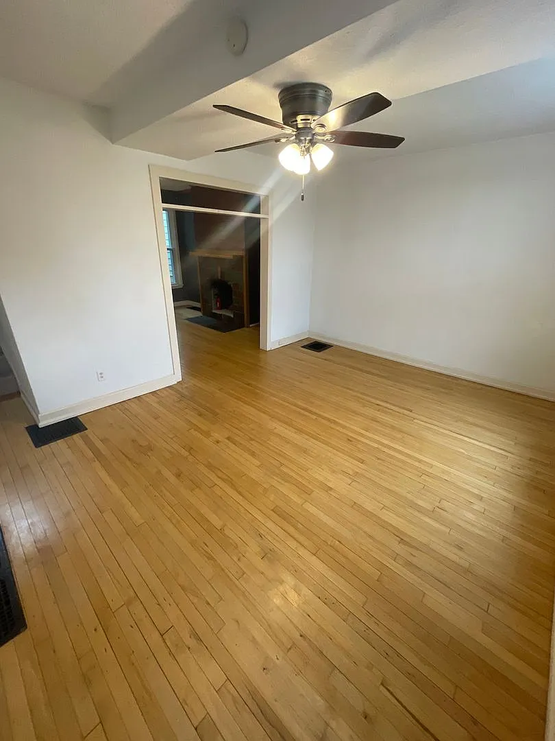 Available September - 3 Bed/1.5 Bath Home With Lake Views! — Photo 2