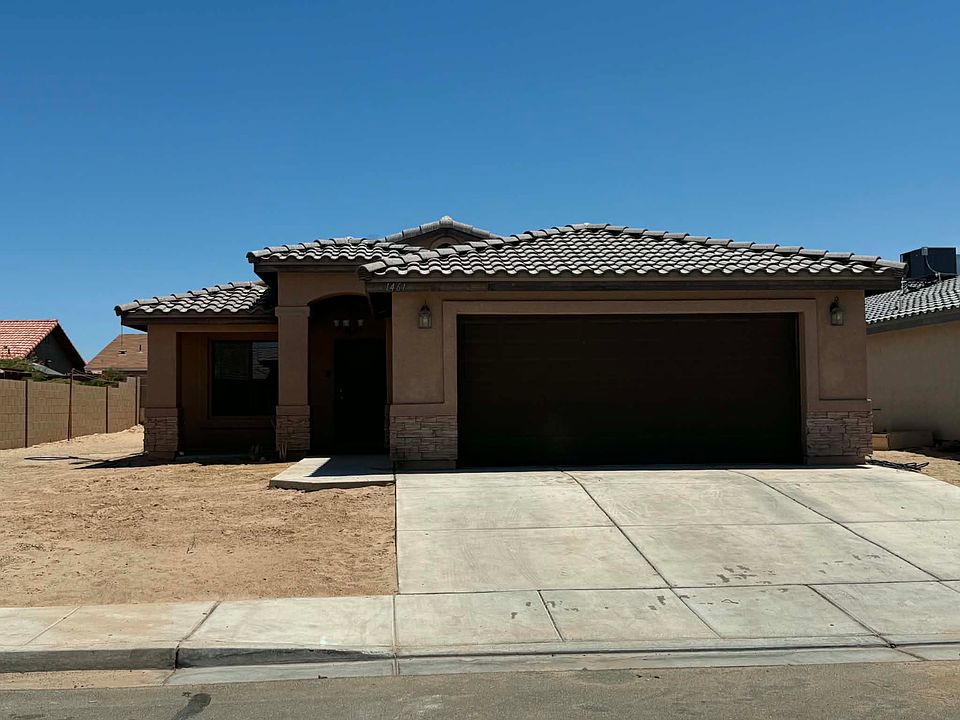 1st image of 1461 N De La Vara Ave