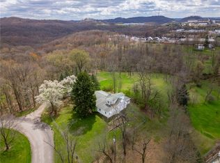 118 Rolling Hills Dr, Zelienople, PA 16063