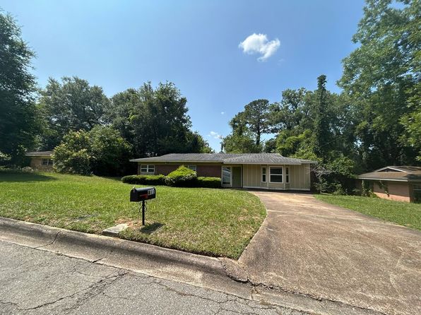 811 Bahama Dr
