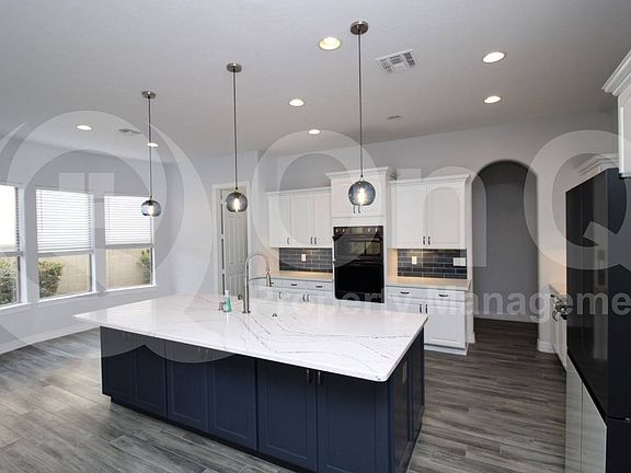 4th image of 2790 E Cedar Pl