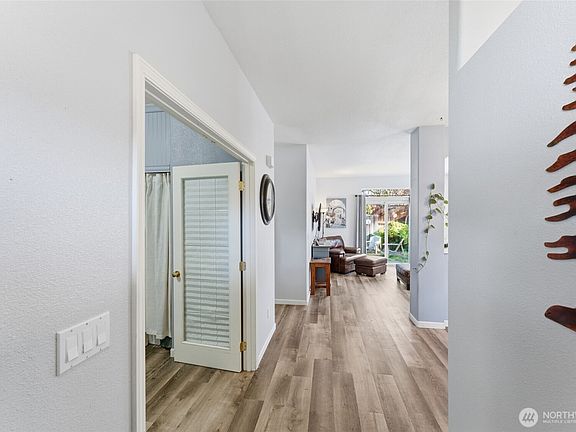 2nd image of 1313 SE Newgate Drive