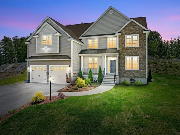 11 Chadwick Rd, Hudson, MA 01749