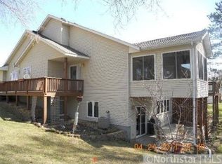 13431 Pine View Ln, Lindstrom, MN 55045