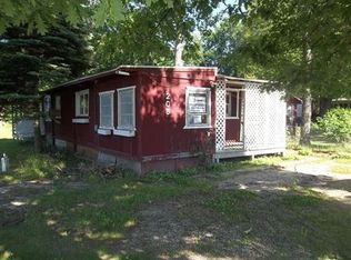 208 Standard St, Houghton Lake, MI 48629