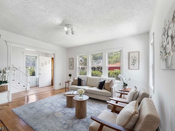 4th image of 1132 W 3Rd St