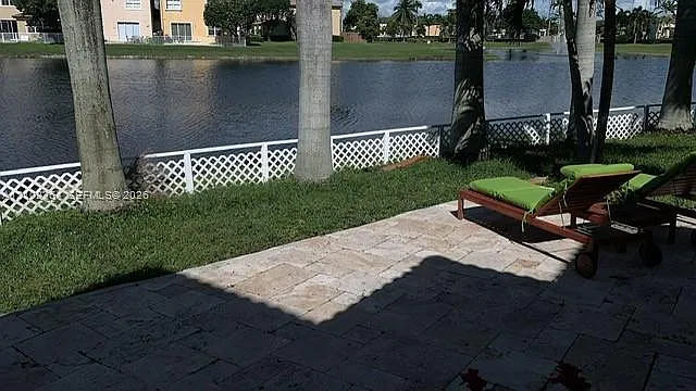 Doral Isles North Sec One — Photo 2