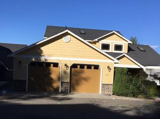 915 S Lakeshore Rd, Chelan, WA 98816