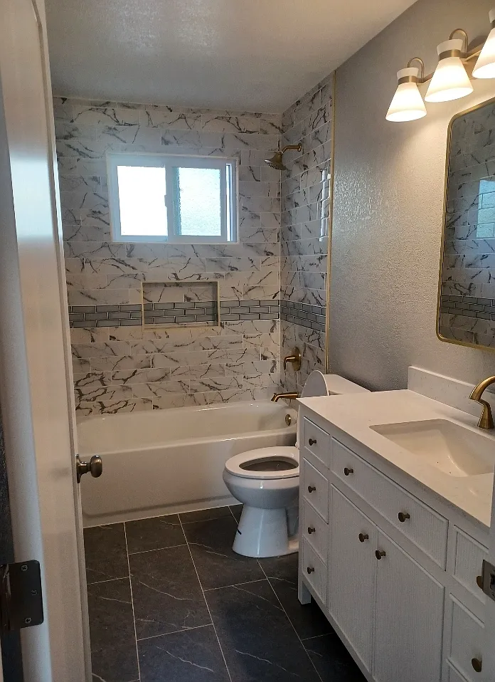 200 Staples Ave — Photo 4