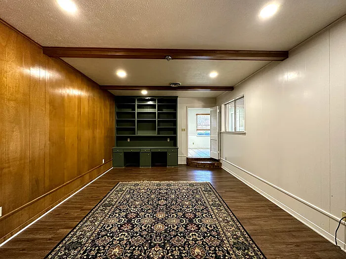 408 Mimosa Dr — Photo 5