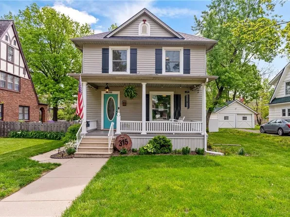 315 S Elm St, Ottawa, KS 66067