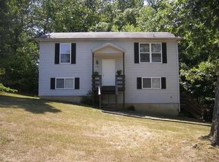 101 Baker St, Villa Ridge, MO 63089