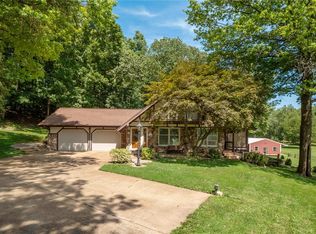 10464 Starhill Dr, Saint Louis, MO