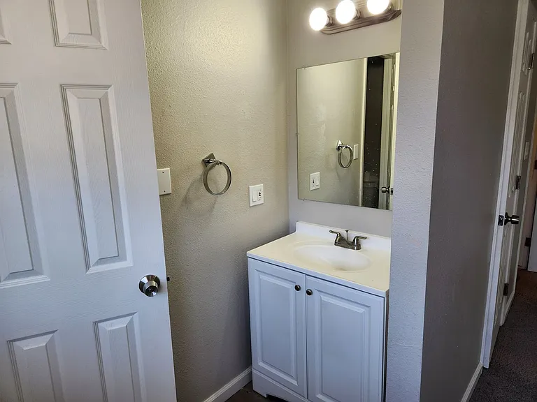 1331 N Green Ct — Photo 9