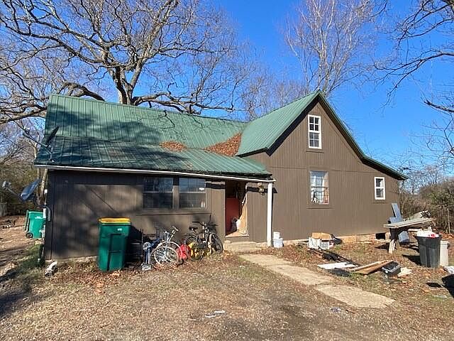 1st image of 513 N Jonesboro Ave