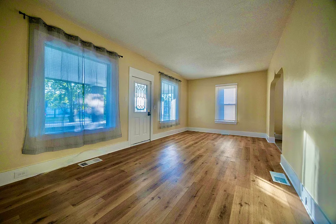 4 bed, 1550 sqft, $1,900 — Photo 3