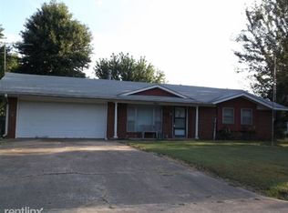 707 NE 9th St, Wagoner, OK 74467